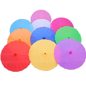 Paraguas de sombrilla de estilo Ángel de papel elegante y delicado de 84cm para bodas - Product Image 1