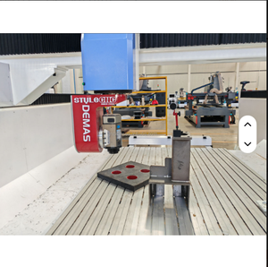 Máquina Fresadora CNC de 5 Ejes para Moldeo de Automóviles, Grabado de Espuma EPS, Uso Doméstico, Industria Publicitaria, Controlada por NC Studio Richauto - Product Image 3