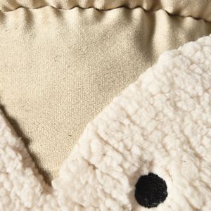 ที่นอนสัตว์เลี้ยงแบบนุ่มสำหรับสุนัขถ้ำที่นอนสัตว์เลี้ยงดีไซน์รูปกวางสำหรับเทศกาลคริสต์มาส - Product Image 2