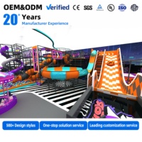 Conception personnalisée de trampoline commercial avec toboggan et structure d'escalade pour aire de jeux intérieure pour enfants