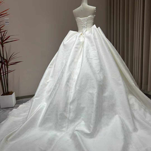 Robe de mariée princesse moderne sans bretelles Xx21, avec appliques de chapelle, dos lacé, perles, nœud brodé, longueur ras du sol, style robe de bal - Product Image 4