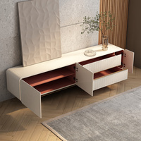 Meuble TV moderne de style européen pour salon, console multimédia cannelée en bois avec pieds métalliques, tiroirs et étagère, idéal pour chambre et appartement