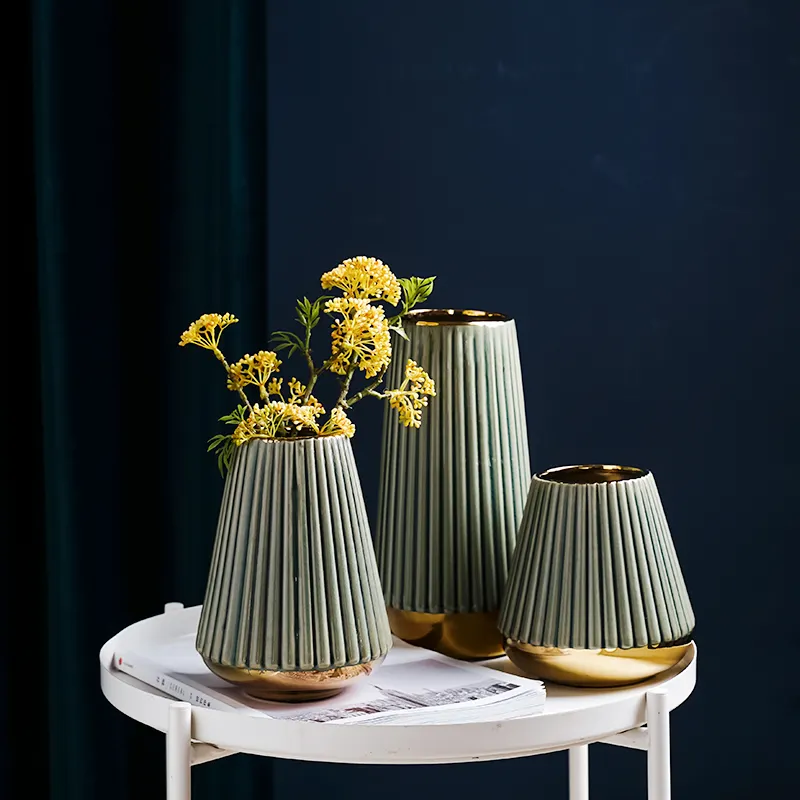 Modern seramik çiçek vazolar seti 3 adet lüks stil yuvarlak şekil kaplama altın kenar ev dekor seramik saksı