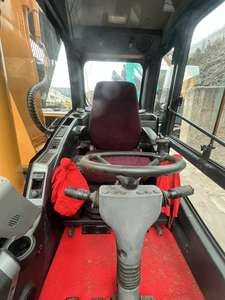 Excavatrice sur roues Hyundai210W-9T d'occasion, poids opérationnel 21 tonnes, bon état de fonctionnement, matériel de construction d'occasion Hyundai210W-9T - Product Image 2