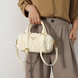 夏季新款<span class=keywords><strong>PU</strong></span>百褶保龄球手提包壁龛百搭枕头斜挎包休闲便携小方女式涤纶单 - Product Image 6