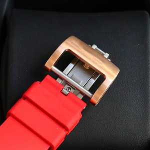 นาฬิกาจักรกลหรูหรา ลายมังกร 3 มิติ หน้าปัดวงรี คริสตัลแซฟไฟร์  กันน้ำ  สายซิลิโคนสีแดง ดีไซน์เนอร์สไตล์ - Product Image 5