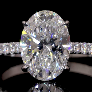 Oval Elegance Lab Diamond Ring Halo Setting Pave Band 14K 18K Oro - Product Image 3