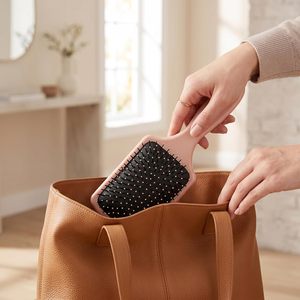 Brosse coiffante à succès avec coussin d'air et poils en nylon, démêlante pour cheveux bouclés, peigne de définition avec manche en plastique pour usage domestique - Product Image 6