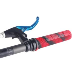 Puños para manillar de bicicleta de montaña, 25,4 mm, de goma antideslizante, para bicicletas de montaña, talla única, resina plástica - Product Image 1