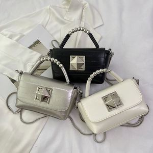 Bolso de Mano para Dama, Lujoso y Elegante. Diseño de Cadena de Alta Calidad. Se Puede Transportar con una Correa. Adecuado para uso diario.2839 - Product Image 6