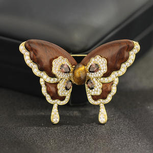 Broche <span class=keywords><strong>papillon</strong></span> en bois de style nouveau XILIANGFEIZI, cadeau d'anniversaire, zircon, œil de tigre, épingles d'insectes de luxe, vente en gros - Product Image 4