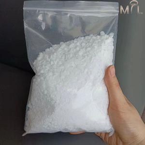 <span class=keywords><strong>Lauric</strong></span> <span class=keywords><strong>Acid</strong></span> 143-07-7 dodecanoic <span class=keywords><strong>Acid</strong></span> เป็นวัตถุดิบสำหรับสารลดแรงตึงผิวผงซักฟอกและเครื่องสำอาง - Product Image 2