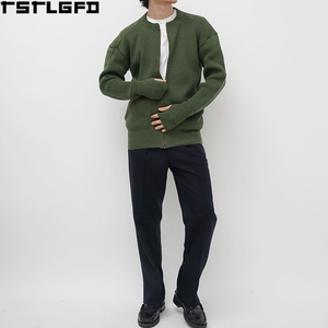 Cardigan en laine côtelée personnalisé pour homme, vert olive, avec trous pour les pouces, coupe oversize, style streetwear, fabricants de pulls pour homme en gros - Product Image 2