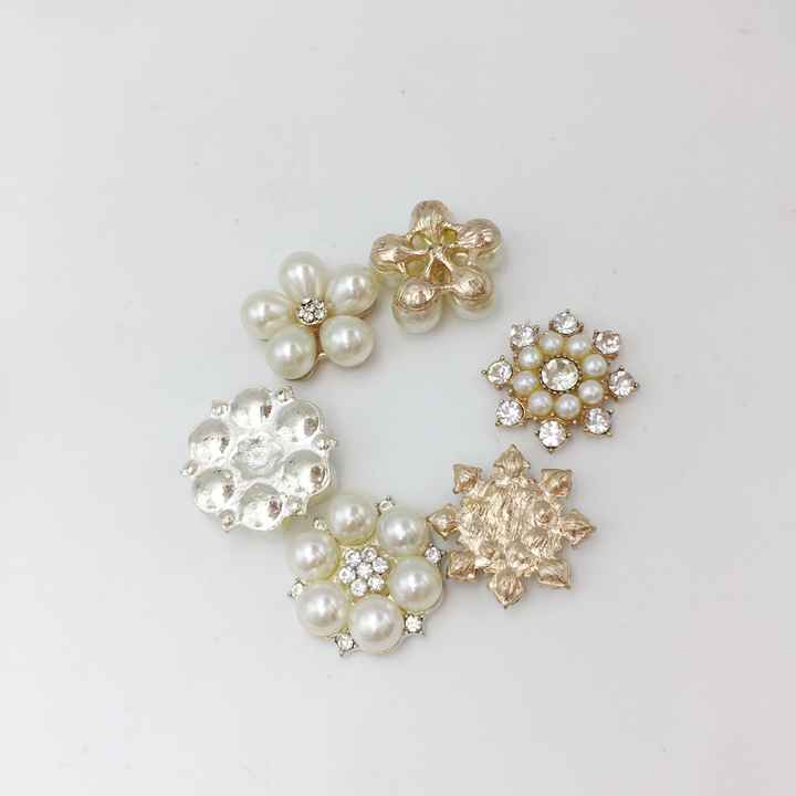 Rhinestone Retro Silver Oval Alloy Crystal Flatback Embellishments - For Brooche