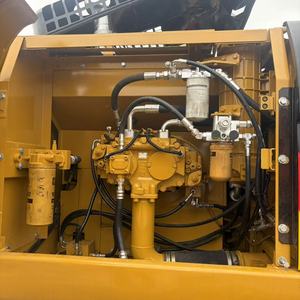 Excavadora CAT 329DL Amarilla Montada sobre Orugas para Trabajo Pesado en Construcción - Product Image 5