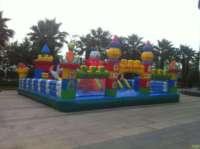 Trampoline gonflable professionnel en PVC en forme de requin / château gonflable pour les enfants de 8 à 13 ans avec souffleur