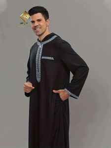 Al Haramain - Túnica Negra con Capucha para Hombre, Manga Larga, Larga hasta el Suelo, de Poliéster, Informal, Ligera, para Oración, Estilo Modesto - Product Image 4