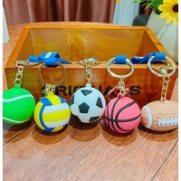 Porte-clés personnalisé en PVC 2D 3D imprimé UV, motif de dessin animé en forme de cœur, design inspiré des ballons de sport