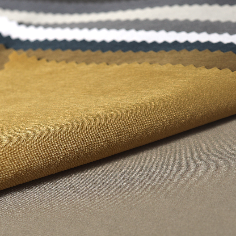 Soft Breathable Woven Nylon Fabric, Lightweight Durable Cloth for Outdoor Apparel Material
