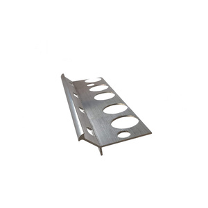 Perfil de Protección para Escalones Insight, Material Duradero, Superficie Lisa, Borde Antideslizante Resistente, Larga Duración, Uso en Exteriores - Product Image 1