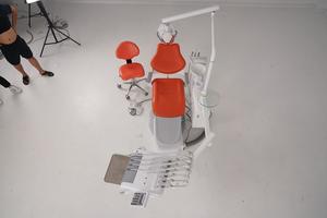 <strong>Dental</strong> <strong>Chair</strong> <strong>Unit</strong> <strong>Medical</strong> Equipment with Assistant Control System - Product Image 3