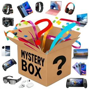กล่องสุ่มอุปกรณ์อิเล็กทรอนิกส์ <span class=keywords><strong>พา</strong></span><span class=keywords><strong>ว</strong></span><span class=keywords><strong>เวอร์</strong></span><span class=keywords><strong>แบ</strong></span>งค์แบบพก<span class=keywords><strong>พา</strong></span> ที่ชาร์จไร้สาย ชุดอุปกรณ์เทคโนโลยี คละแบบ สุ่มจับฉลาก พรีเมียม ยูนบ็อกซ์ 2026 - Product Image 1