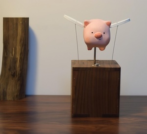 Scultura Astratta in Legno, Artigianale, Creativa, Maialino Volante in Legno, Automatone Meccanico Fatto a Mano, Decorazione Cinetica per Casa e Ufficio - Product Image 6