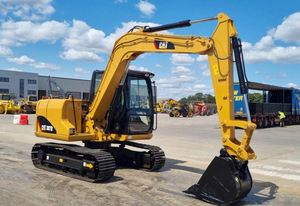 Excavadora Japonesa Caterpillar 307D de 7 Toneladas para Granja con EPA - Product Image 6