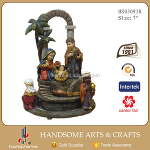 4.5 pulgadas resínico artículos religiosos hogar funcionalidad decoración <span class=keywords><strong>Sagrada</strong></span> <span class=keywords><strong>Familia</strong></span> estatua giratorio caja de música - Product Image 5