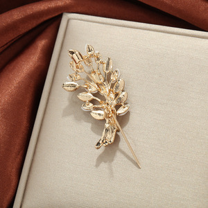 Broche de Lujo para Boda de Mujer con Diseño de Espiga de Trigo, Pedrería y Aleación Galvanizada - Product Image 2