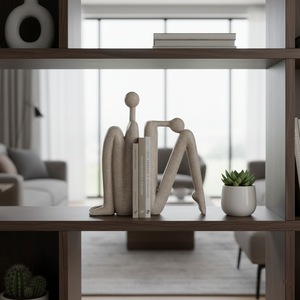 Adorno de Resina Artesanal Transfronterizo, Figura Abstracta de Personajes Abrazados en las Rodillas, Temática que Irradia Lujo, Decoración Artística para el Hogar - Product Image 1