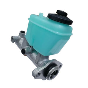 Maître-<span class=keywords><strong>cylindre</strong></span> de frein 47201-60831 47201-60832 HZJ78 HZJ79 VDJ76 VDJ78 VDJ79 1FZFE 1GRFE 1HDFTE pour Toyota Land Cruiser Prado - Product Image 3