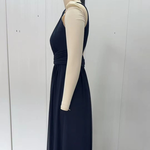 <span class=keywords><strong>Abito</strong></span> da sera in chiffon a trapezio lungo fino al pavimento <span class=keywords><strong>con</strong></span> scollo a V profondo e <span class=keywords><strong>schiena</strong></span> <span class=keywords><strong>incrociata</strong></span> - Product Image 1