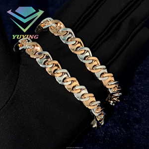 สร้อยคอแบบ Cuban Link ลายจมูกหมูสองสี ประดับเพชร VVS Moissanite ผ่านการทดสอบเพชร ชุบทอง เงินแท้ 925 พร้อมใบรับรอง GRA - Product Image 5