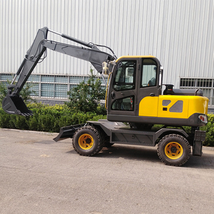 Excavadora Todoterreno de 7650 kg con Tracción en las 4 Ruedas y Neumáticos de Goma, con Cabina Giratoria para Mayor Maniobrabilidad - Product Image 3