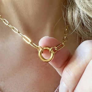 Collier en acier inoxydable plaqué or 18 carats avec chaîne trombone et fermoir rond à poussoir, vente en gros d'usine - Product Image 3