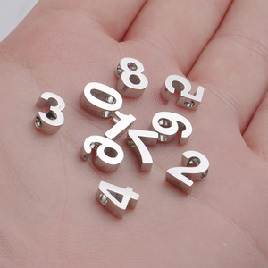 Breloques numérotées en acier inoxydable poli miroir 0-9 |   Perles tendance à petits trous pour la fabrication de bijoux DIY, accessoires pour colliers et bracelets - Product Image 5