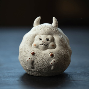 Adorno de mascota de té Zisha: Oveja de nieve y conejo de nieve hechos a mano, accesorio para ceremonia del té, arte coleccionable - Product Image 4