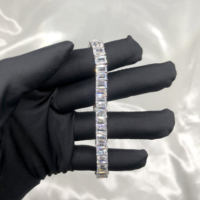 Gelang Tenis Zirkonia Kubik Potongan Emerald Perak 925 Berlian Asli yang Chic untuk Wanita