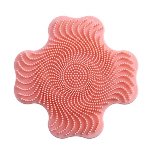 Brosse nettoyante faciale en silicone à ventouse en forme de fleur, à poils doux, exfoliante en profondeur, portable, pour massage du visage en voyage - Product Image 1