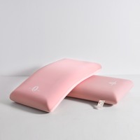 Oreiller de luxe à mémoire de forme bio-sourcée pour la protection cervicale, avec noyau personnalisable et motif uni, idéal pour la chambre à coucher