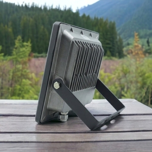 Projecteur LED en verre mince à haute efficacité énergétique, 50W à 500W, étanche pour extérieur, lumière de sécurité à haut lumen pour cour, rue et parking - Product Image 5
