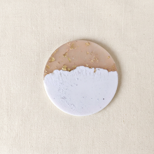 Sous-verres en résine de luxe, écologiques et élégants, pour la décoration de table de cuisine. Sous-verres en résine en gros pour la décoration intérieure. - Product Image 1