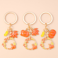 En gros, Porte-clés en alliage émaillé avec breloque citrouille et couronne d'érables thème récolte d'automne, logo personnalisé, souvenir de fêtes, ornement de sac à dos, pour fête