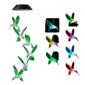 Lampe de jardin solaire LED à carillon éolien colibris, étanche et à changement de couleur, prix usine - Product Image 1