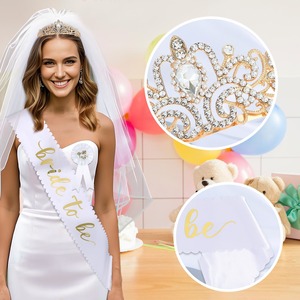 Kit de fête pour future mariée : diadème, écharpe, voile et badge or rose - Product Image 6