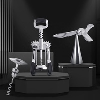 Ensemble professionnel de 4 ouvre-bouteilles en acier inoxydable avec coffret cadeau en bambou, tire-bouchon manuel, verseur, bouchon, kit d'accessoires de bar