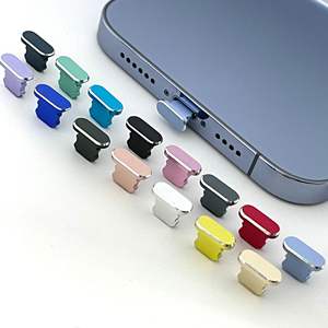 Accesorios de teléfono móvil con tapón antipolvo de Metal de lujo para iPhone 16 <span class=keywords><strong>pro</strong></span> <span class=keywords><strong>Max</strong></span> cubierta de puerto de carga de Metal - Product Image 1