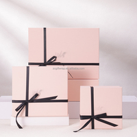 Caja de Regalo de Lujo con Logotipo Grabado Personalizado para una Identidad de Marca Moderna, Caja de Empaque Premium para Sets de Regalo con Cinta