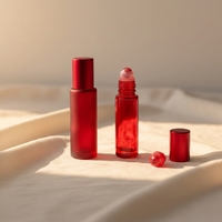 Vente en gros de 5ml 10ml de rouleau en verre transparent pour soins de la peau sérum rouleau en acier pour boule couvercle en or pour huile essentielle